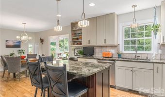 26 Moriah Ln, Asheville, NC 28803