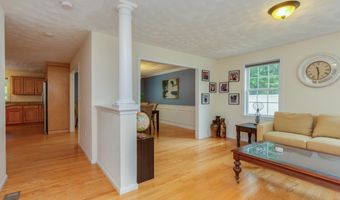 17 Keneson St, Billerica, MA 01821