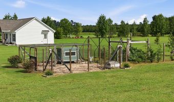 2746 Madison Hardee Rd, Ayden, NC 28513