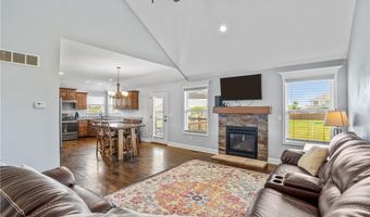 14172 Rockaway Ct, Basehor, KS 66007