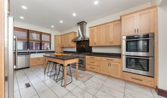 105 E 4th St, Augusta, KY 41002