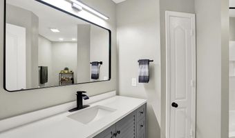 7589 Fox Tail Cir, Avon, IN 46123