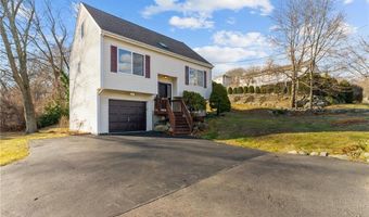 4 Cobble Hill Rd, Lincoln, RI 02865