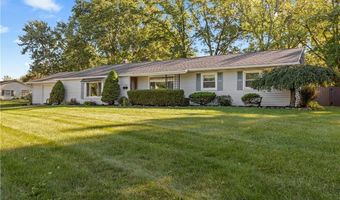 1246 Spruce Tree Ln, Amherst, OH 44001