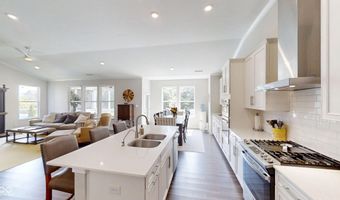 10277 Pigato Dr, Zionsville, IN 46077