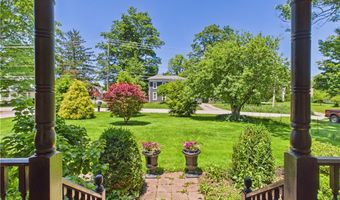 2934 College St, Austinburg, OH 44010