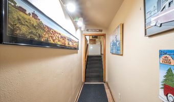 365 2nd St SE, Bandon, OR 97411