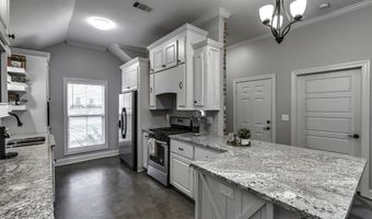 730 Sawgrass Lakes Dr, Brandon, MS 39042