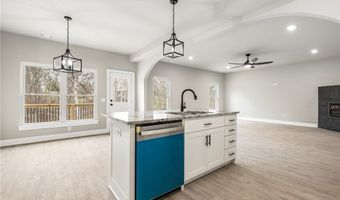 19 Kirkcudbright Ln, Bella Vista, AR 72715