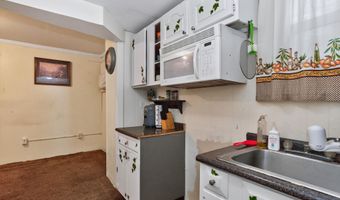 41 Chestnut St, Amsterdam, NY 12010