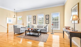 2406 GRETTER Pl, Alexandria, VA 22311