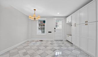 9 COLLEGE Ave, Annapolis, MD 21401