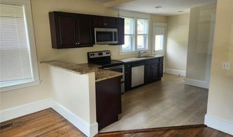 219 Metacom Ave 1A, Bristol, RI 02809