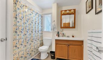 70 Lincoln Ave, Central Falls, RI 02863