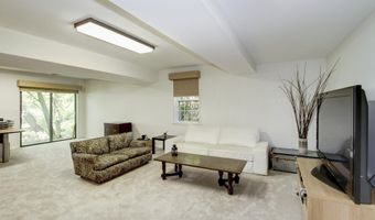 13 AVALON Ct, Bethesda, MD 20816