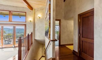 568 Sunset Dr, Angwin, CA 94508