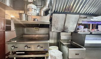 925 CHETCO Ave, Brookings, OR 97415