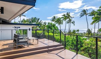 557 Kupulau Dr, Kihei, HI 96753