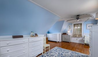 132 Coral St, Beach Haven, NJ 08008