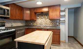 29 York St, Angola, NY 14006