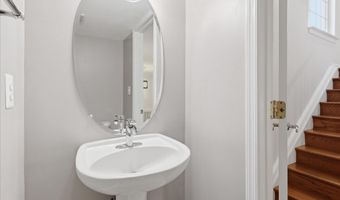21824 LADYSLIPPER Sq, Ashburn, VA 20147