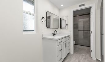 325 Cheyenne Ln, Escondido, CA 92026