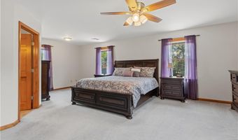 3 Courtney Ln, Hopkinton, RI 02832