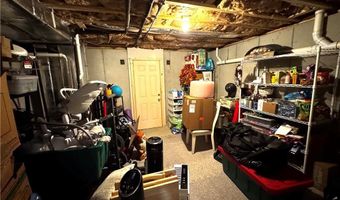 37 Iroquois Rd, Cumberland, RI 02864