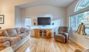 3271 NW Melville Dr, Bend, OR 97703