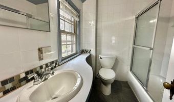 2701 13TH St S, Arlington, VA 22204