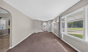 378 Hillwood Dr, Akron, OH 44320