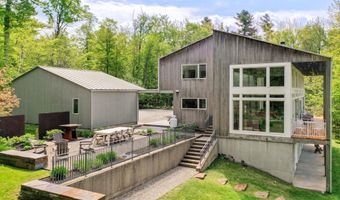 103 Long View Dr, Becket, MA 01223