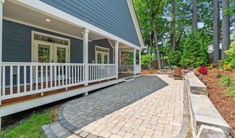 12 Broadmoor Dr, Arden, NC 28704