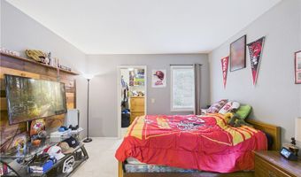 3 Dolphin Ln, Bella Vista, AR 72715