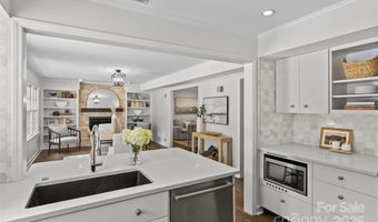 1811 Manor Mill Rd, Charlotte, NC 28226