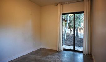 5 Scenic Dr, Ashland, OR 97520