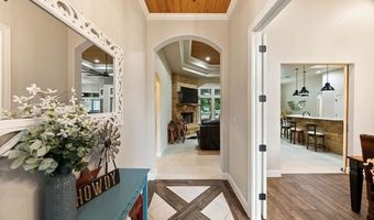 140 Wood Valley Dr, Adkins, TX 78101