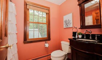 36 Old Farm Rd, Bedford, NH 03110