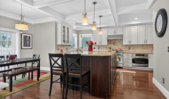 139 Oak Trl, Bolton, MA 01740