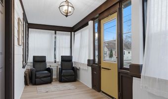 44 Holburn Ave, Cranston, RI 02910