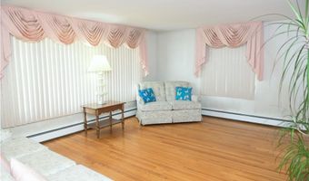 20 Bicentennial Way, North Providence, RI 02911