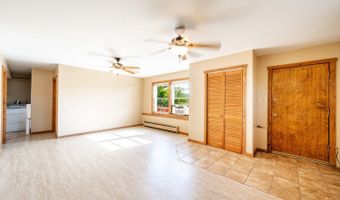 28 S Rail Rd, Banner, WY 82832