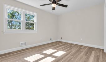 93 Windward Dr, Barnegat, NJ 08005