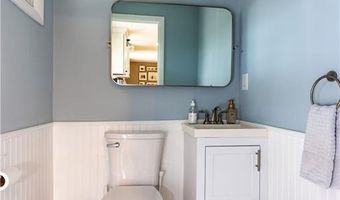 185 Brookhaven Rd, North Kingstown, RI 02852
