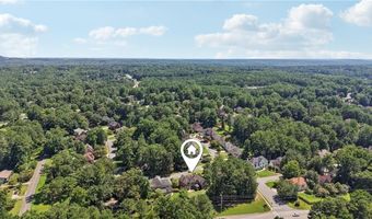 1496 Fallsbrook Ct NW, Acworth, GA 30101