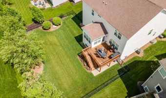 1600 Creeks Crossing Dr, Algonquin, IL 60102