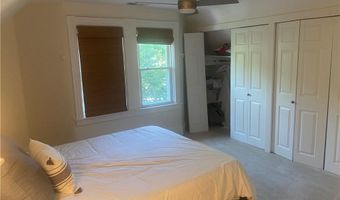 27 Mann Ave, Newport, RI 02840