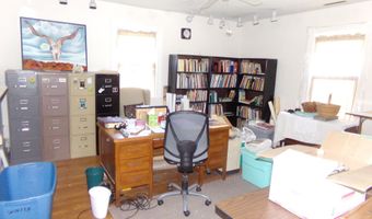 705 W Maple Ave, Alderson, WV 24910