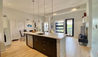 1111 ORREN St NE 300, Washington, DC 20002
