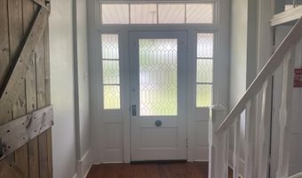 407 W Main St, Blue Mountain, MS 38610